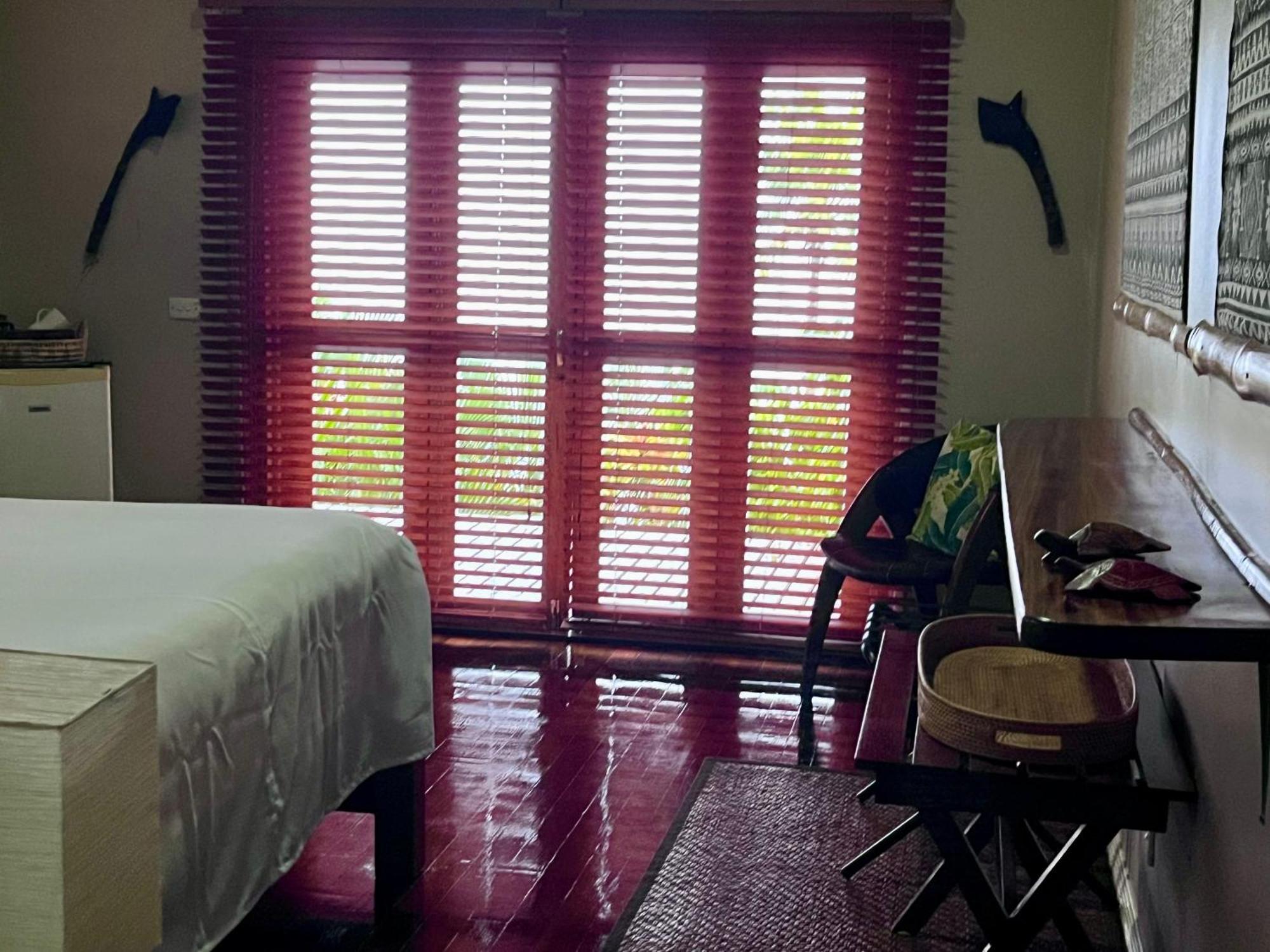 Naveria Heights Lodge Savusavu Bagian luar foto