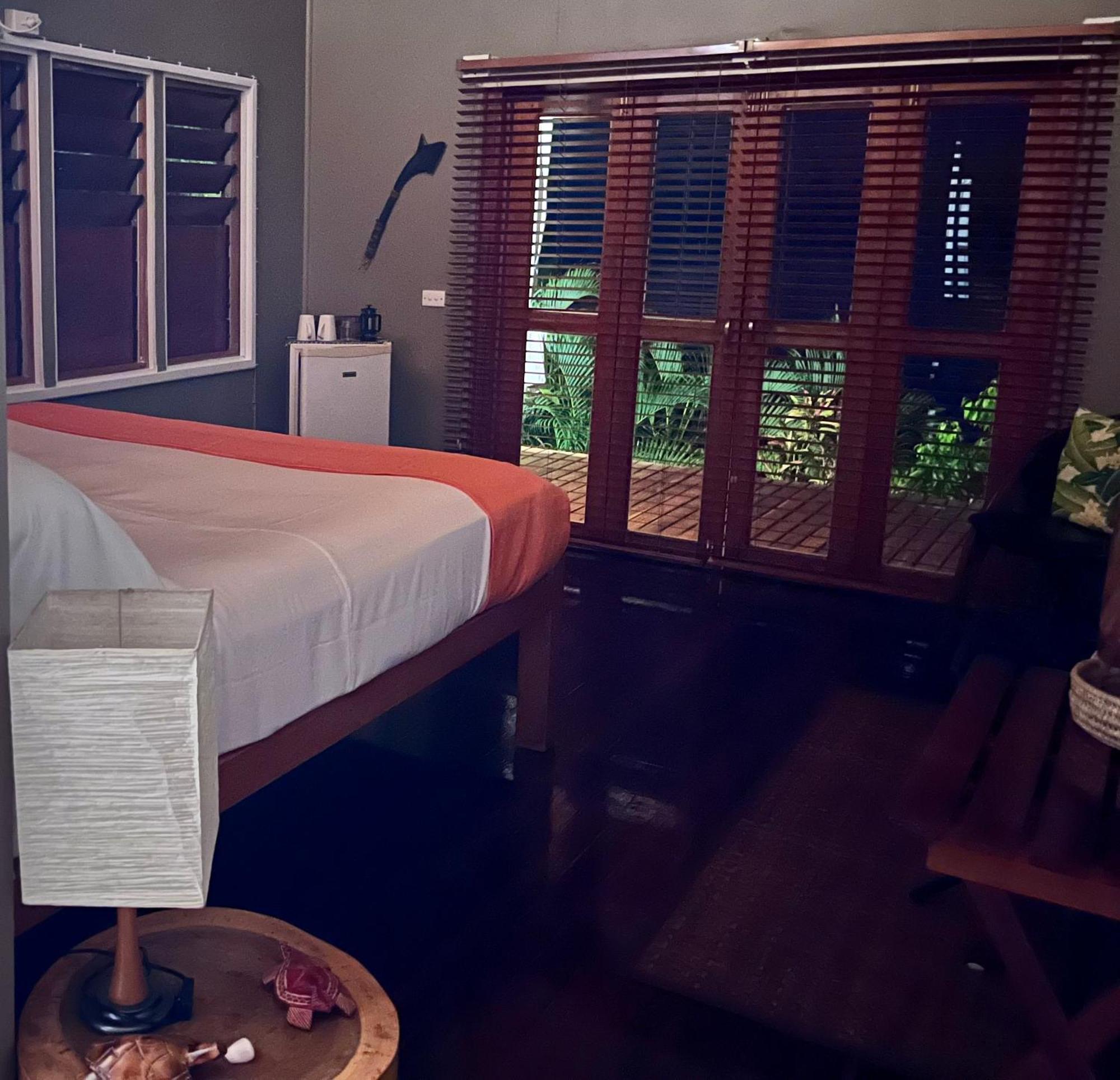 Naveria Heights Lodge Savusavu Bagian luar foto