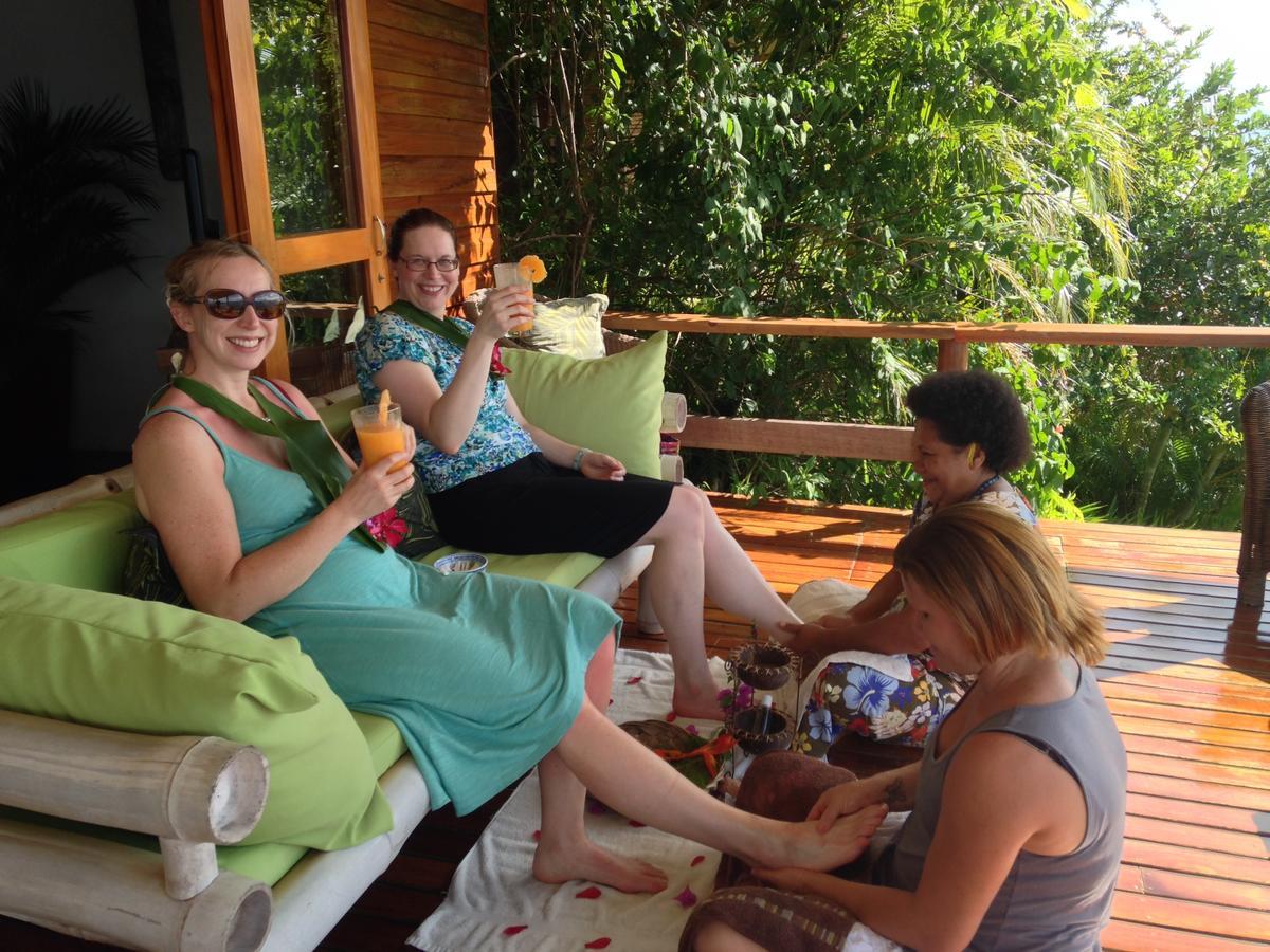 Naveria Heights Lodge Savusavu Bagian luar foto