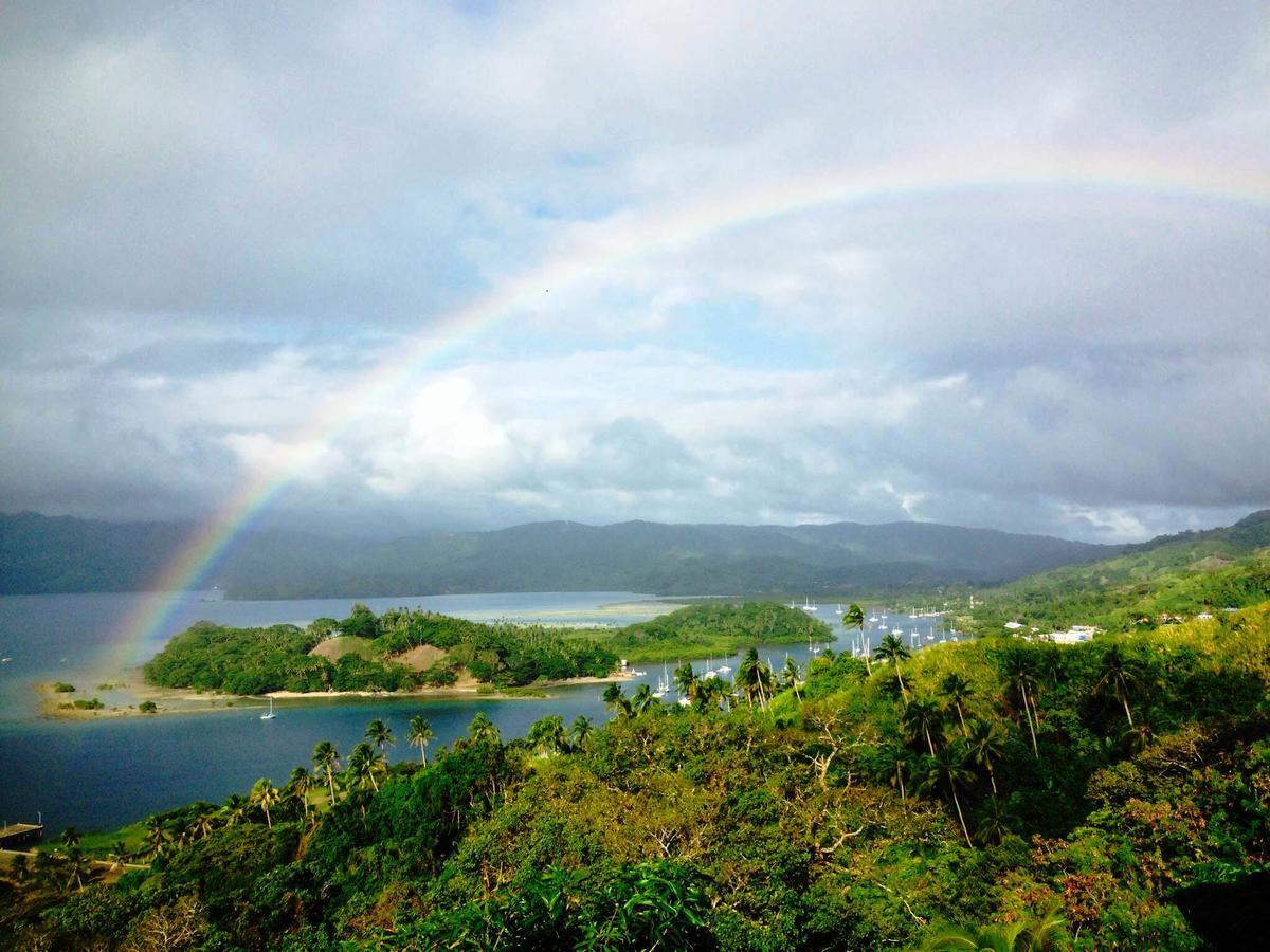 Naveria Heights Lodge Savusavu Bagian luar foto